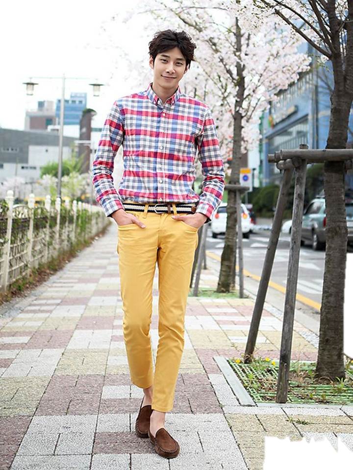 CHỌN THÊM SẮC MÀU TRANG PHỤC CHO TỦ ĐỒ NAM GIỚI